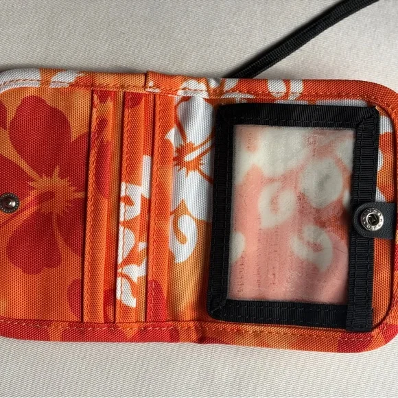 L.L. Bean Travel Wallet - Picture 3 of 5